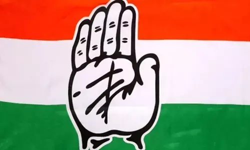 कांग्रेस ने सीएम फडणवीस को महिला आरक्षण पर खुली बहस की चुनौती दी कांग्रेस ने सीएम फडणवीस को महिला आरक्षण पर खुली बहस की चुनौती दी