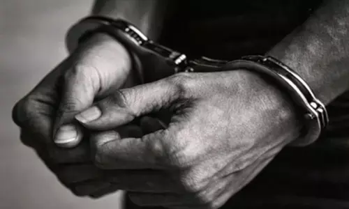 चंडीगढ़ में गैंगस्टर, पुलिस के बीच मुठभेड़ में बदमाश गिरफ्तार चंडीगढ़ में गैंगस्टर, पुलिस के बीच मुठभेड़ में बदमाश गिरफ्तार