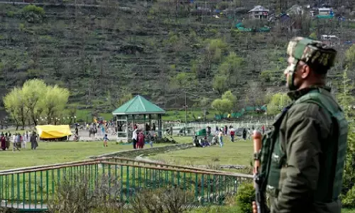 कुछ सीमाएं कभी लांघनी नहीं चाहिए..., पहलगाम हमले की बरसी पर सेना का PAK को अल्टीमेटम, ऑपरेशन सिंदूर को किया याद कुछ सीमाएं कभी लांघनी नहीं चाहिए..., पहलगाम हमले की बरसी पर सेना का PAK को अल्टीमेटम, ऑपरेशन सिंदूर को किया याद