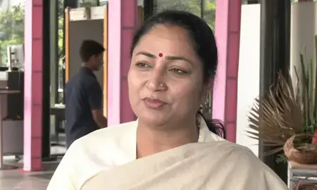 पश्चिम बंगाल में बदलाव की आहट, इस बार खिलेगा कमल: रेखा गुप्ता पश्चिम बंगाल में बदलाव की आहट, इस बार खिलेगा कमल: रेखा गुप्ता
