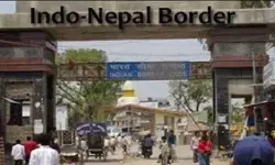 नेपाल की नई सीमा शुल्क नीति के कारण भारत के सीमावर्ती बाजारों में कारोबार ठप, छोटे व्यापारियों पर सबसे ज्यादा मार नेपाल की नई सीमा शुल्क नीति के कारण भारत के सीमावर्ती बाजारों में कारोबार ठप, छोटे व्यापारियों पर सबसे ज्यादा मार