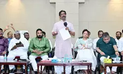 मतदाता सूची में एक भी नाम न छूटे, लोकतांत्रिक अधिकार की रक्षा करें: हेमंत सोरेन मतदाता सूची में एक भी नाम न छूटे, लोकतांत्रिक अधिकार की रक्षा करें: हेमंत सोरेन