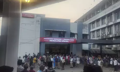 केरल पटाखा फैक्ट्री हादसा: पीएम मोदी ने मुआवजे का किया ऐलान, सुरेश गोपी को त्रिशूर जाने का निर्देश केरल पटाखा फैक्ट्री हादसा: पीएम मोदी ने मुआवजे का किया ऐलान, सुरेश गोपी को त्रिशूर जाने का निर्देश