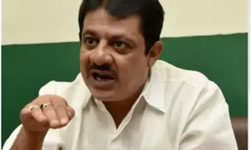कर्नाटक के मंत्री जमीर ने जेडी-एस में शामिल होने की अटकलों को खारिज किया