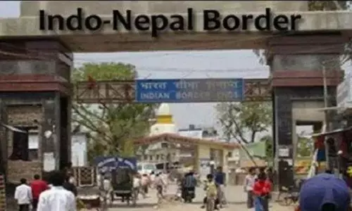 नेपाल की नई सीमा शुल्क नीति के कारण भारत के सीमावर्ती बाजारों में कारोबार ठप, छोटे व्यापारियों पर सबसे ज्यादा मार नेपाल की नई सीमा शुल्क नीति के कारण भारत के सीमावर्ती बाजारों में कारोबार ठप, छोटे व्यापारियों पर सबसे ज्यादा मार