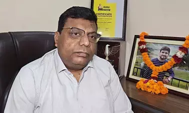 पहलगाम बरसी: कानपुर के लाल शुभम द्विवेदी की याद में रो पड़ा परिवार, बेटे की कमी कोई पूरी नहीं कर सकता पहलगाम बरसी: कानपुर के लाल शुभम द्विवेदी की याद में रो पड़ा परिवार, बेटे की कमी कोई पूरी नहीं कर सकता