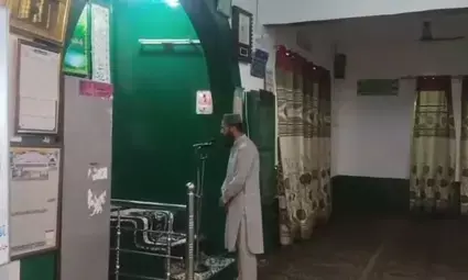 जम्मू-कश्मीर: अनंतनाग की मस्जिदों में गूंजी मादक पदार्थों के खिलाफ जंग की अपील जम्मू-कश्मीर: अनंतनाग की मस्जिदों में गूंजी मादक पदार्थों के खिलाफ जंग की अपील