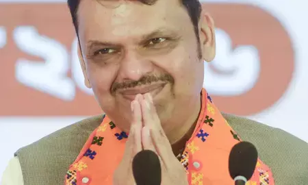 महाराष्ट्र सरकार ने 2.56 लाख करोड़ रुपए की 18 परियोजनाओं को मंजूरी दी; 1 लाख से ज्यादा रोजगार मिलने की उम्मीद महाराष्ट्र सरकार ने 2.56 लाख करोड़ रुपए की 18 परियोजनाओं को मंजूरी दी; 1 लाख से ज्यादा रोजगार मिलने की उम्मीद