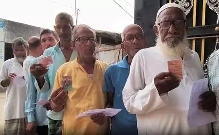 पश्चिम बंगाल चुनाव के पहले चरण में दोपहर 11 बजे तक 41 फीसदी से ज्यादा वोट पड़े.. तमिलनाडु की 234 सीटों पर भी 37.56% मतदान दर्ज पश्चिम बंगाल चुनाव के पहले चरण में दोपहर 11 बजे तक 41 फीसदी से ज्यादा वोट पड़े.. तमिलनाडु की 234 सीटों पर भी 37.56% मतदान दर्ज