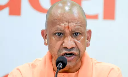 लखीमपुर खीरी में हुए सड़क हादसे पर सीएम योगी ने जताया दुख, मृतकों के परिजनों के लिए आर्थिक मदद का ऐलान लखीमपुर खीरी में हुए सड़क हादसे पर सीएम योगी ने जताया दुख, मृतकों के परिजनों के लिए आर्थिक मदद का ऐलान