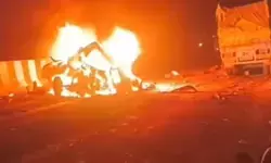 आग से धधक रही थी गाड़ियां, चिल्ला रहे थे लोग… मिर्जापुर हादसे में जान गंवाने वाले 11 कौन? आग से धधक रही थी गाड़ियां, चिल्ला रहे थे लोग… मिर्जापुर हादसे में जान गंवाने वाले 11 कौन?