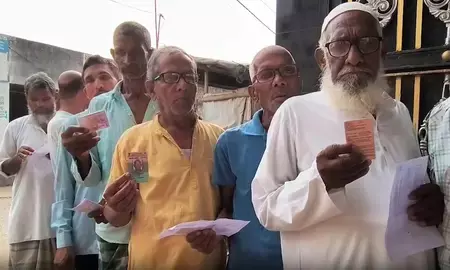 पश्चिम बंगाल चुनाव के पहले चरण में दोपहर 11 बजे तक 41 फीसदी से ज्यादा वोट पड़े.. तमिलनाडु की 234 सीटों पर भी 37.56% मतदान दर्ज पश्चिम बंगाल चुनाव के पहले चरण में दोपहर 11 बजे तक 41 फीसदी से ज्यादा वोट पड़े.. तमिलनाडु की 234 सीटों पर भी 37.56% मतदान दर्ज