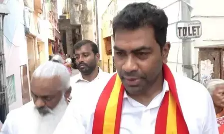 टीवीके ने तमिलनाडु चुनाव की व्यवस्था पर उठाए सवाल, सीईओ को दो शिकायतें सौंपीं टीवीके ने तमिलनाडु चुनाव की व्यवस्था पर उठाए सवाल, सीईओ को दो शिकायतें सौंपीं