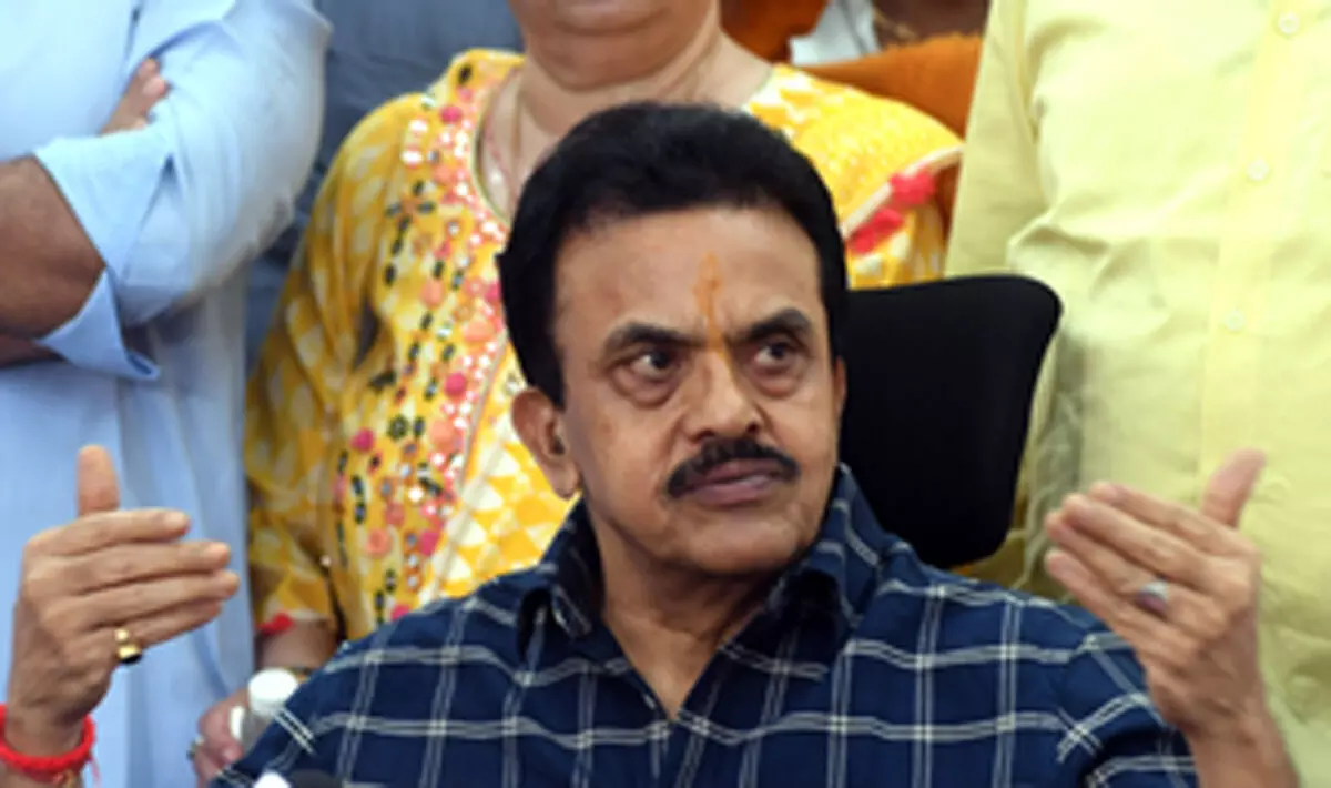 महाराष्ट्र: संजय निरुपम की परिवहन मंत्री को चिट्ठी, मराठी अनिवार्यता पर करें विचार महाराष्ट्र: संजय निरुपम की परिवहन मंत्री को चिट्ठी, मराठी अनिवार्यता पर करें विचार
