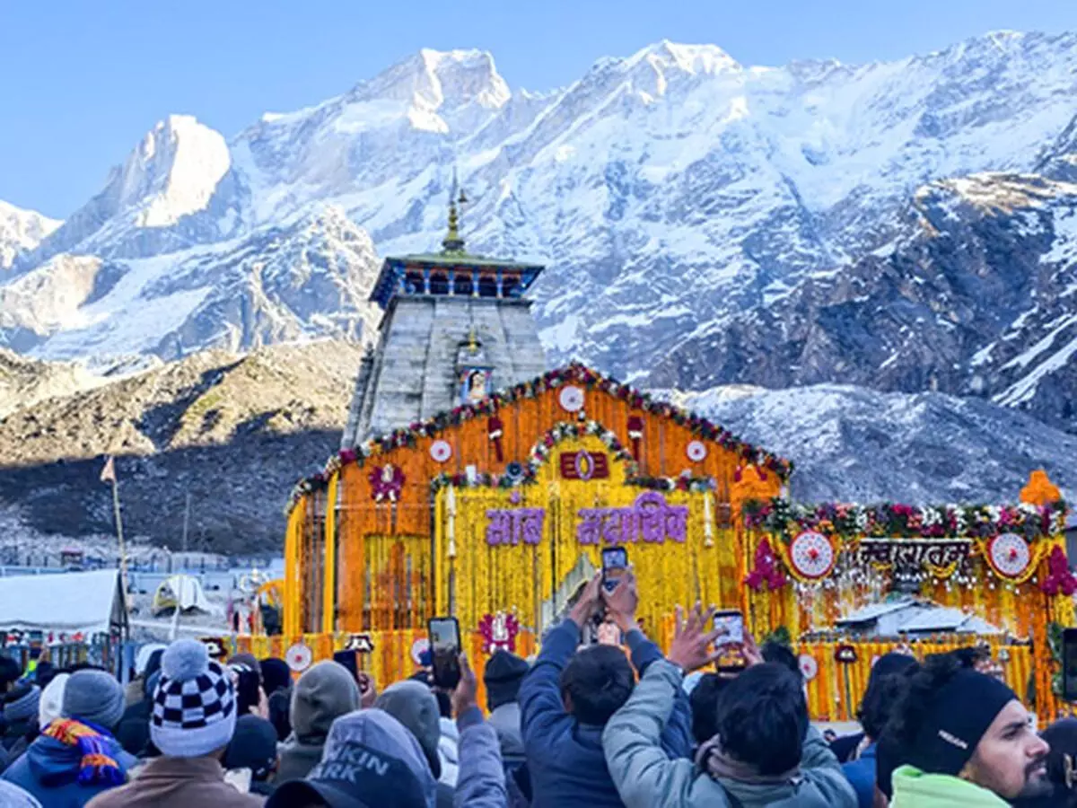 चारधाम यात्रा: भ्रामक पोस्ट के झांसे में न आएं, शानदार इंतजाम के बीच करें सुगम दर्शन चारधाम यात्रा: भ्रामक पोस्ट के झांसे में न आएं, शानदार इंतजाम के बीच करें सुगम दर्शन
