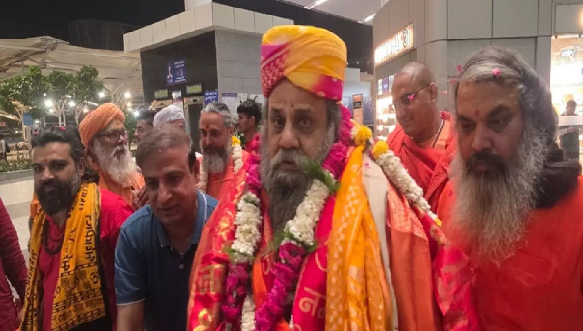 श्रीमहंत नारायण गिरि महाराज बने जूना अखाड़ा की 13 मढ़ी के अंतरराष्ट्रीय अध्यक्ष श्रीमहंत नारायण गिरि महाराज बने जूना अखाड़ा की 13 मढ़ी के अंतरराष्ट्रीय अध्यक्ष