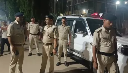 पटना डबल डेकर पुल हादसा: छात्रा ने 50 फीट ऊंचाई से लगाई छलांग, PMCH में भर्ती, जांच जारी पटना डबल डेकर पुल हादसा: छात्रा ने 50 फीट ऊंचाई से लगाई छलांग, PMCH में भर्ती, जांच जारी