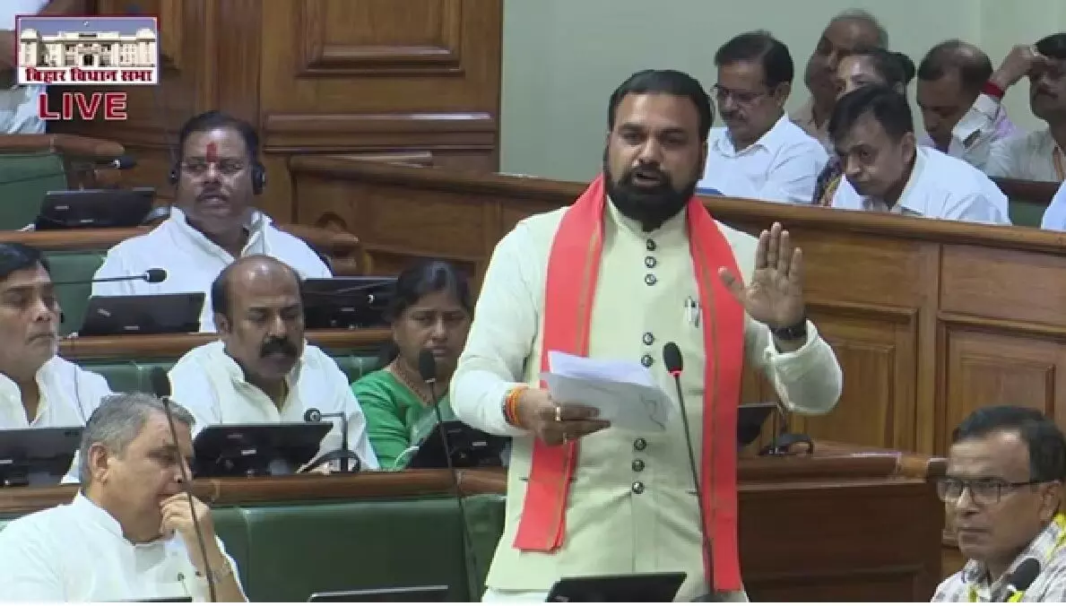 सम्राट चौधरी ने साबित किया बहुमत, तेजस्वी यादव से कहा- सत्ता किसी की बपौती नहीं सम्राट चौधरी ने साबित किया बहुमत, तेजस्वी यादव से कहा- सत्ता किसी की बपौती नहीं