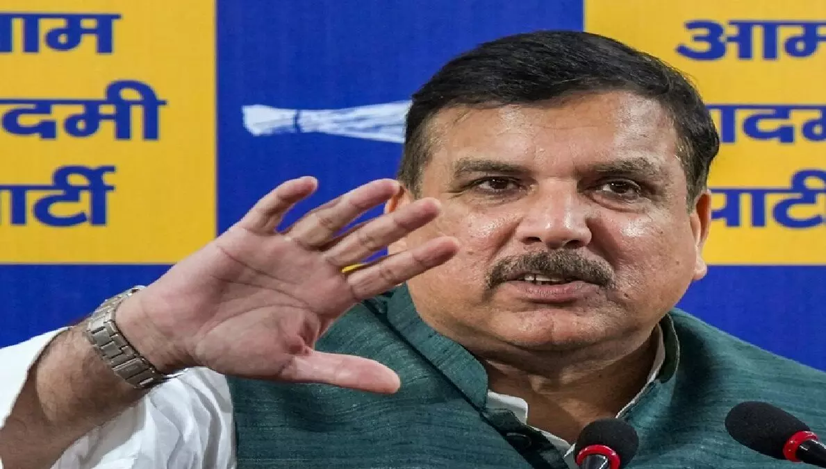 पीठ पर छुरा घोंपा, गद्दारी की, पंजाब की जनता माफ नहीं करेगी; टूट पर AAP का पलटवार पीठ पर छुरा घोंपा, गद्दारी की, पंजाब की जनता माफ नहीं करेगी; टूट पर AAP का पलटवार
