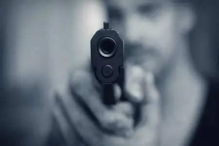बिहार: गोपालगंज में एक व्यक्ति की गोली मारकर हत्या, लोगों ने दो लुटेरों को पकड़ा बिहार: गोपालगंज में एक व्यक्ति की गोली मारकर हत्या, लोगों ने दो लुटेरों को पकड़ा