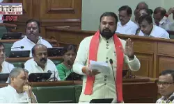 सम्राट चौधरी ने साबित किया बहुमत, तेजस्वी यादव से कहा- सत्ता किसी की बपौती नहीं सम्राट चौधरी ने साबित किया बहुमत, तेजस्वी यादव से कहा- सत्ता किसी की बपौती नहीं