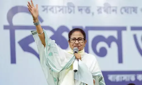 ‘बंगाल जीतने के बाद दिल्ली पर कब्जा कर लूंगी’, मुख्यमंत्री ममता बनर्जी का भाजपा पर तीखा वार ‘बंगाल जीतने के बाद दिल्ली पर कब्जा कर लूंगी’, मुख्यमंत्री ममता बनर्जी का भाजपा पर तीखा वार