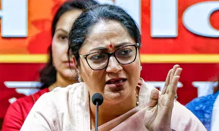 रेखा सरकार का सख्त एक्शन, जीएसटी विभाग में बड़े स्तर पर फेरबदल रेखा सरकार का सख्त एक्शन, जीएसटी विभाग में बड़े स्तर पर फेरबदल