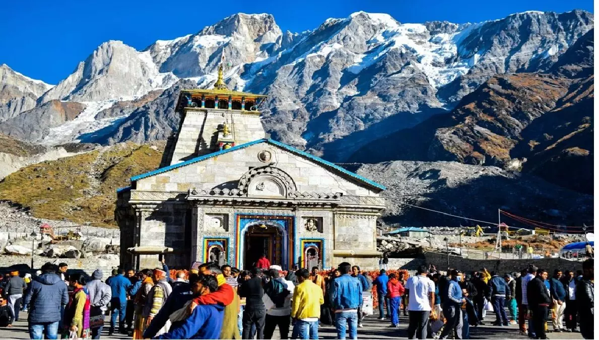 केदारनाथ धाम पहुंचे डीएम-एसपी, यात्रा तैयारियों का लिया जायजा केदारनाथ धाम पहुंचे डीएम-एसपी, यात्रा तैयारियों का लिया जायजा