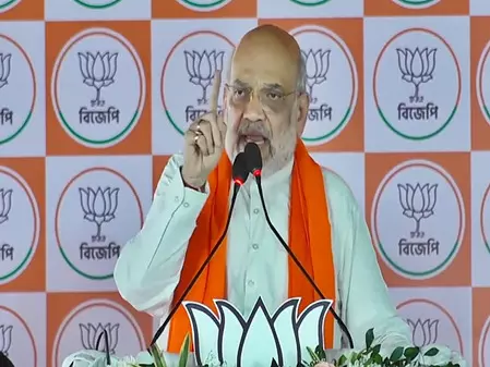 बाधा डालने पर चेतावनी दो तो दीदी नाराज हो जाती हैं: बंगाल में अमित शाह का हमला बाधा डालने पर चेतावनी दो तो दीदी नाराज हो जाती हैं: बंगाल में अमित शाह का हमला