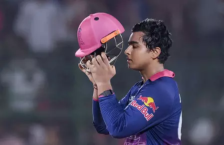 आईपीएल 2026: सिर्फ 36 गेंदों में शतक, वैभव सूर्यवंशी के नाम दर्ज हुए एक और रिकॉर्ड आईपीएल 2026: सिर्फ 36 गेंदों में शतक, वैभव सूर्यवंशी के नाम दर्ज हुए एक और रिकॉर्ड