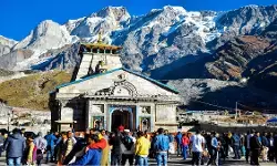 केदारनाथ धाम पहुंचे डीएम-एसपी, यात्रा तैयारियों का लिया जायजा केदारनाथ धाम पहुंचे डीएम-एसपी, यात्रा तैयारियों का लिया जायजा
