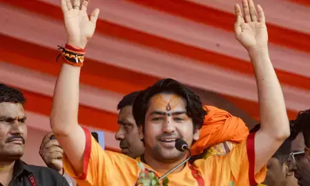 शिवाजी महाराज पर बागेश्वर बाबा का बयान: सीएम ने नकारा, महाराष्ट्र में भारी विरोध शिवाजी महाराज पर बागेश्वर बाबा का बयान: सीएम ने नकारा, महाराष्ट्र में भारी विरोध