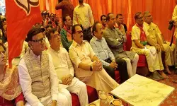 दिल्ली भाजपा अध्यक्ष और पार्टी के साथियों ने 4,562 स्थानों पर मन की बात कार्यक्रम सुना दिल्ली भाजपा अध्यक्ष और पार्टी के साथियों ने 4,562 स्थानों पर मन की बात कार्यक्रम सुना