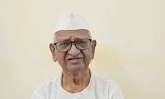 अन्ना हजारे ने की सख्त दलबदल विरोधी कानून की वकालत, 7 आप सांसदों के भाजपा में जाने पर बोले- जनता को सोचना होगा अन्ना हजारे ने की सख्त दलबदल विरोधी कानून की वकालत, 7 आप सांसदों के भाजपा में जाने पर बोले- जनता को सोचना होगा