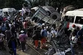 कोलंबिया में राष्ट्रपति चुनाव से पहले आतंकी हमला: हाईवे पर बम विस्फोट में 20 की मौत, 36 घायल कोलंबिया में राष्ट्रपति चुनाव से पहले आतंकी हमला: हाईवे पर बम विस्फोट में 20 की मौत, 36 घायल