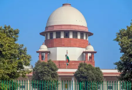 सुप्रीम कोर्ट का अहम सवाल, 15 साल लिव-इन में रहने और बच्चा होने के बाद रेप का आरोप कैसे? सुप्रीम कोर्ट का अहम सवाल, 15 साल लिव-इन में रहने और बच्चा होने के बाद रेप का आरोप कैसे?