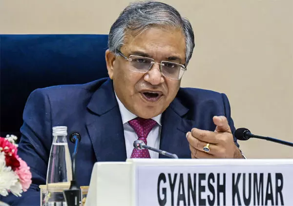मुख्य चुनाव आयुक्त ज्ञानेश कुमार की विश्वसनीयता में कमी एक प्रणालीगत विफलता मुख्य चुनाव आयुक्त ज्ञानेश कुमार की विश्वसनीयता में कमी एक प्रणालीगत विफलता