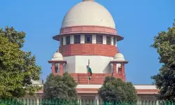 कड़कड़डूमा कोर्ट की महिला वकील पर जानलेवा हमले का सुप्रीम कोर्ट ने लिया स्वतः संज्ञान..दिल्ली पुलिस और केंद्र सरकार को नोटिस जारी