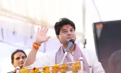 पॉकेट में प्याज ले जाओ कुछ नहीं होगा... ज्योतिरादित्य सिंधिया ने बताया प्रचंड गर्मी से बचने का गजब फॉर्मूला पॉकेट में प्याज ले जाओ कुछ नहीं होगा... ज्योतिरादित्य सिंधिया ने बताया प्रचंड गर्मी से बचने का गजब फॉर्मूला