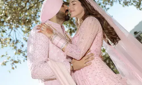 मेहरीन पीरजादा ने रचाई अर्श औलख संग शादी, भाई गुरफतेह ने लिखा खास नोट मेहरीन पीरजादा ने रचाई अर्श औलख संग शादी, भाई गुरफतेह ने लिखा खास नोट