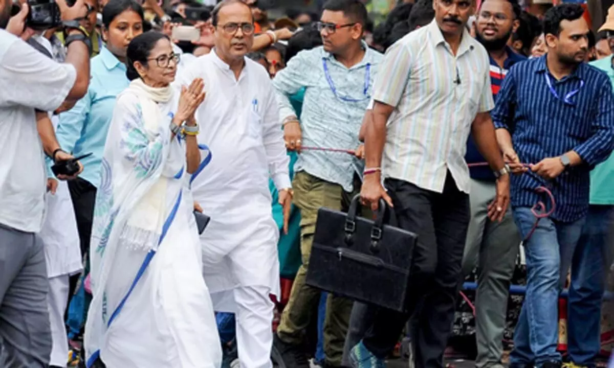 पश्चिम बंगाल में दूसरे चरण का प्रचार समाप्त, 142 सीटों पर 29 अप्रैल को मतदान पश्चिम बंगाल में दूसरे चरण का प्रचार समाप्त, 142 सीटों पर 29 अप्रैल को मतदान
