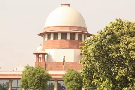 संपत्ति धोखाधड़ी मामले में सिर्फ खरीदारी ही मुकदमे के लिए काफी नहीं : सुप्रीम कोर्ट संपत्ति धोखाधड़ी मामले में सिर्फ खरीदारी ही मुकदमे के लिए काफी नहीं : सुप्रीम कोर्ट