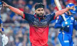 RCB की धमाकेदार जीत: तेज गेंदबाजों का कहर, सुयश शर्मा ने रचा इतिहास RCB की धमाकेदार जीत: तेज गेंदबाजों का कहर, सुयश शर्मा ने रचा इतिहास