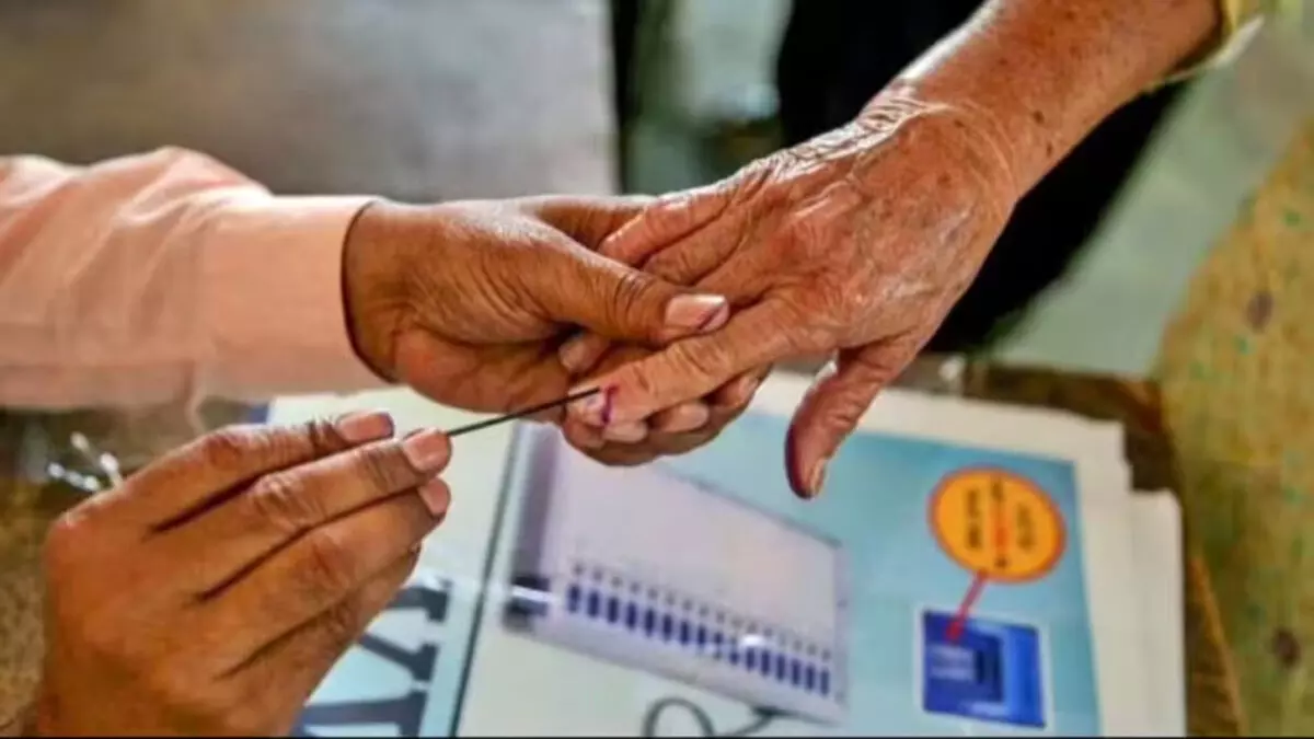 बंगाल विधानसभा चुनाव: सुबह 9 बजे तक हुआ 18.39% मतदान, नदिया में बीजेपी के पोलिंग एजेंट पर हमला बंगाल विधानसभा चुनाव: सुबह 9 बजे तक हुआ 18.39% मतदान, नदिया में बीजेपी के पोलिंग एजेंट पर हमला
