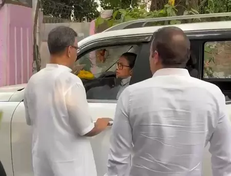 ममता बनर्जी का बड़ा हमला: भाजपा और चुनाव आयोग पर तंज, कहा- लोकतंत्र के त्योहार को बर्बाद करने की हो रही कोशिश ममता बनर्जी का बड़ा हमला: भाजपा और चुनाव आयोग पर तंज, कहा- लोकतंत्र के त्योहार को बर्बाद करने की हो रही कोशिश