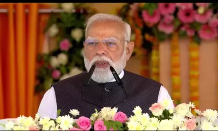 पीएम मोदी का सपा पर प्रहार: परिवारवाद-जातिवाद से ऊपर नहीं उठ सकती सपा, यूपी को रहना होगा सतर्क