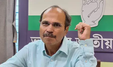 बंगाल में सत्ता-विरोधी लहर: ममता बनर्जी बेचैन!