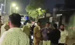 महाराष्ट्र: पुणे के कोंढवा में क्लोरीन गैस लीक से मची दहशत, 17 लोग बीमार, अस्पताल में भर्ती महाराष्ट्र: पुणे के कोंढवा में क्लोरीन गैस लीक से मची दहशत, 17 लोग बीमार, अस्पताल में भर्ती