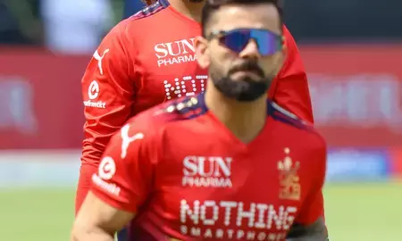 आईपीएल 2026: जीटी के घर में जीत की लय जारी रखने उतरेगी आरसीबी, ऐसा है हेड-टू-हेड रिकॉर्ड आईपीएल 2026: जीटी के घर में जीत की लय जारी रखने उतरेगी आरसीबी, ऐसा है हेड-टू-हेड रिकॉर्ड
