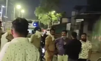 महाराष्ट्र: पुणे के कोंढवा में क्लोरीन गैस लीक से मची दहशत, 17 लोग बीमार, अस्पताल में भर्ती महाराष्ट्र: पुणे के कोंढवा में क्लोरीन गैस लीक से मची दहशत, 17 लोग बीमार, अस्पताल में भर्ती